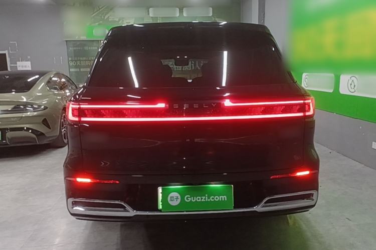Used Geely Galaxy M9 2025 Model 210km Four-Wheel-Drive Leading Edition Rear