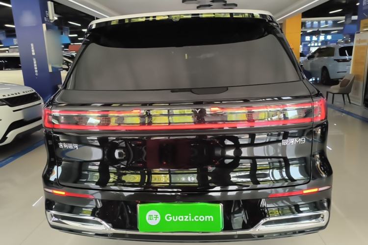 Used Geely Galaxy M9 2025 Model 230km Two-Wheel-Drive Exploration Edition Rear