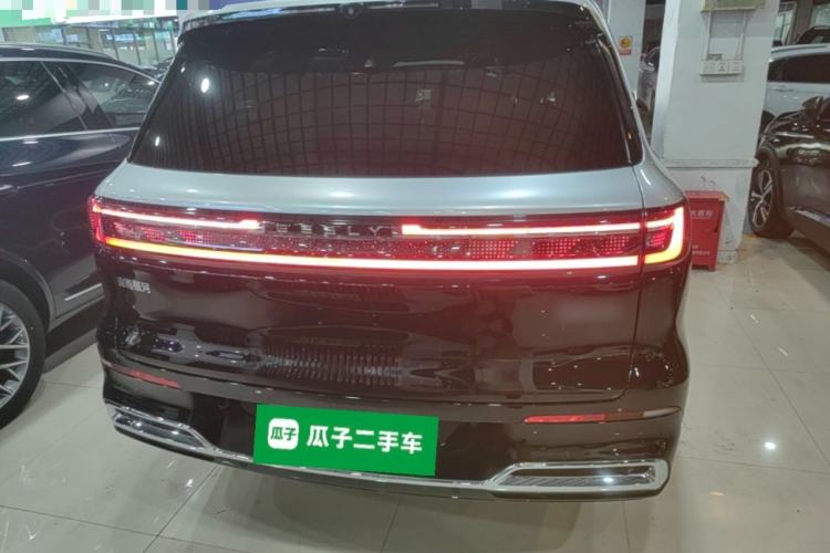 Used Geely Galaxy M9 2025 Model 210km Four-Wheel-Drive Leading Edition Rear