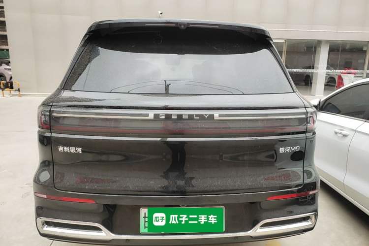 Used Geely Galaxy M9 2025 Model 210km Four-Wheel-Drive Leading Edition Rear