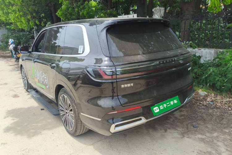 Used Geely Galaxy M9 2025 Model 210km Four-Wheel-Drive Leading Edition Rear Left 45 Deg