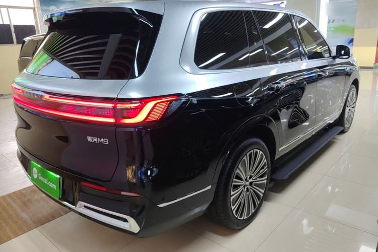 Used Geely Galaxy M9 2025 Model 210km Four-Wheel-Drive Leading Edition Rear Right 45 Deg