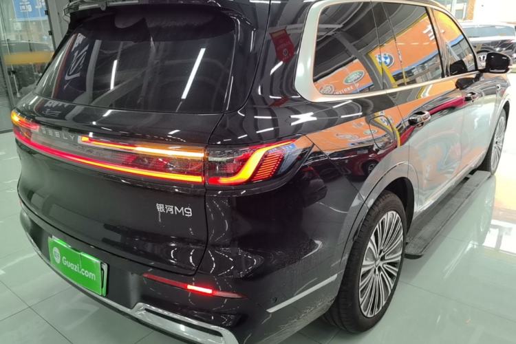 Used Geely Galaxy M9 2025 Model 210km Four-Wheel-Drive Leading Edition Rear Right 45 Deg