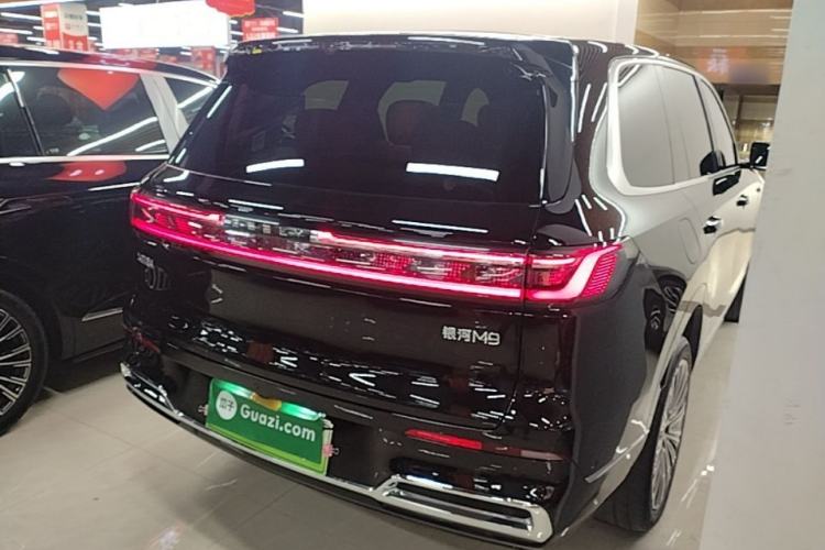 Used Geely Galaxy M9 2025 Model 210km Four-Wheel-Drive Leading Edition Rear Right 45 Deg