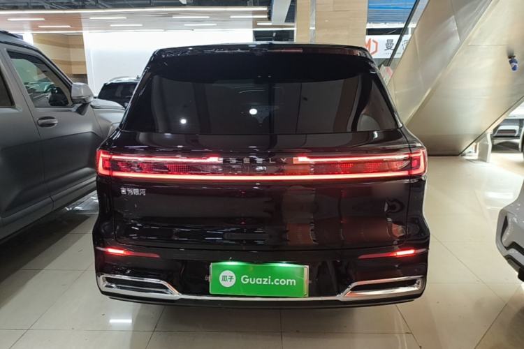 Used Geely Galaxy M9 2025 Model 210km Four-Wheel-Drive Leading Edition Rear