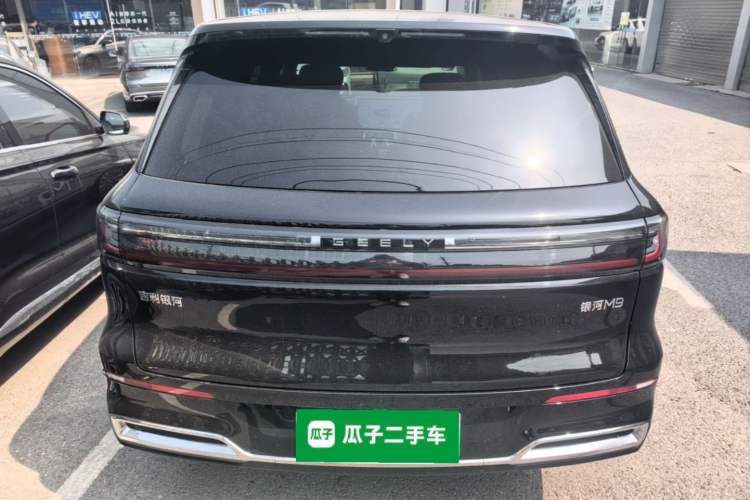Used Geely Galaxy M9 2025 Model 210km Four-Wheel-Drive Leading Edition Rear