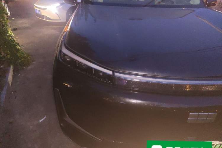 Used Geely Galaxy M9 2025 Model 230km Two-Wheel-Drive Long-Distance Edition Right Front Headlight