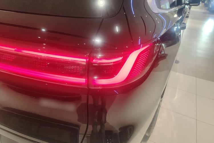 Used Geely Galaxy M9 2025 Model 210km Four-Wheel-Drive Leading Edition Right Rear Taillight