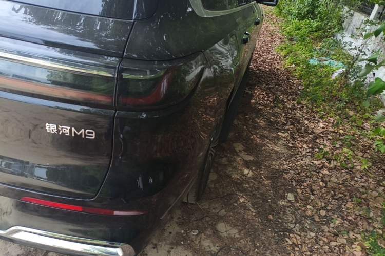 Used Geely Galaxy M9 2025 Model 210km Four-Wheel-Drive Leading Edition Right Rear Taillight