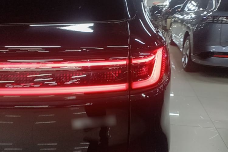 Used Geely Galaxy M9 2025 Model 230km Two-Wheel-Drive Exploration Edition Right Rear Taillight