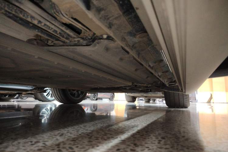 Used Geely Galaxy M9 2025 Model 210km Four-Wheel-Drive Leading Edition Right Side Sill