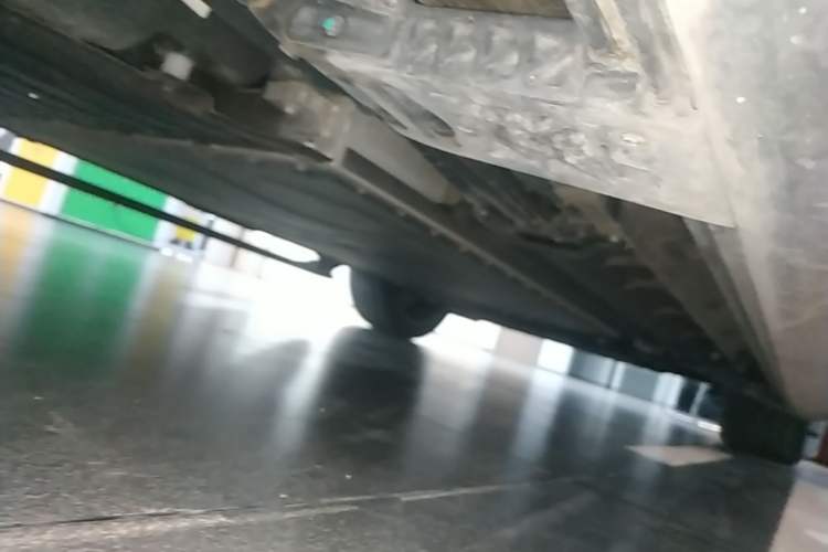 Used Geely Galaxy M9 2025 Model 210km Four-Wheel-Drive Leading Edition Right Side Sill