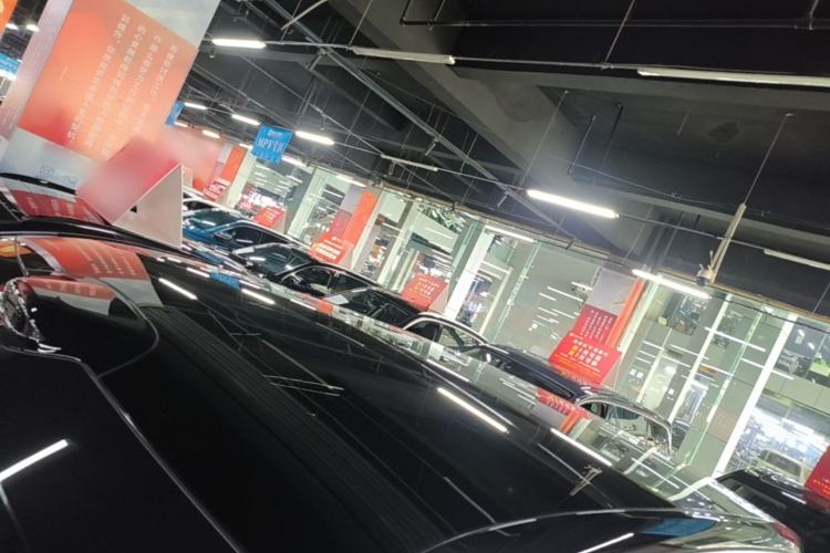 Used Geely Galaxy M9 2025 Model 210km Four-Wheel-Drive Leading Edition Roof