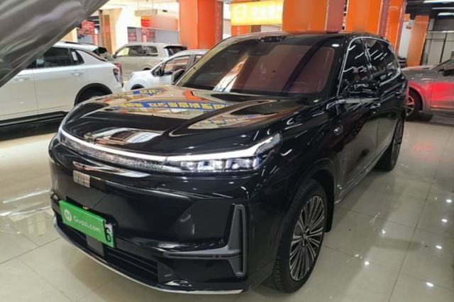 Used Geely Galaxy M9 2025 Model 210km Four-Wheel-Drive Leading Edition