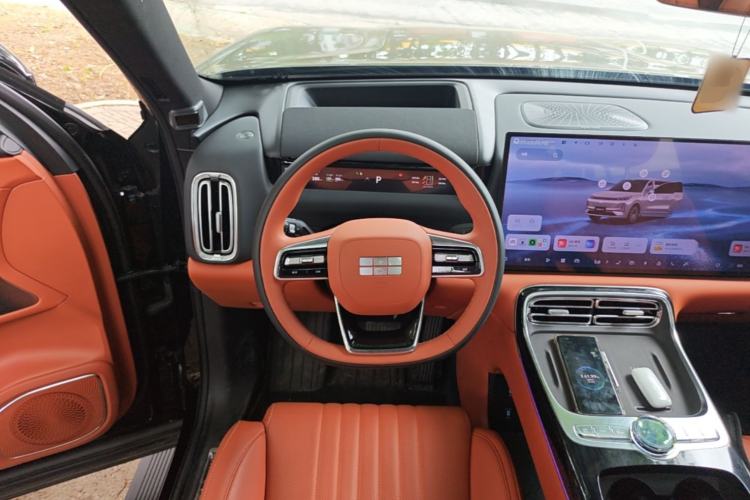Used Geely Galaxy M9 2025 Model 210km Four-Wheel-Drive Leading Edition Steering Wheel