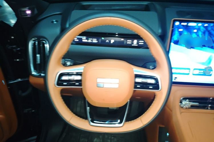 Used Geely Galaxy M9 2025 Model 230km Two-Wheel-Drive Exploration Edition Steering Wheel
