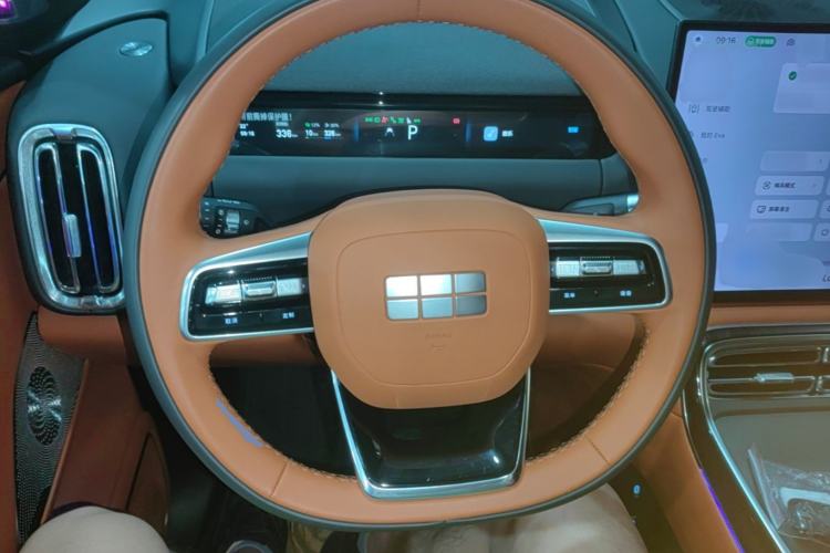 Used Geely Galaxy M9 2025 Model 210km Four-Wheel-Drive Leading Edition Steering Wheel