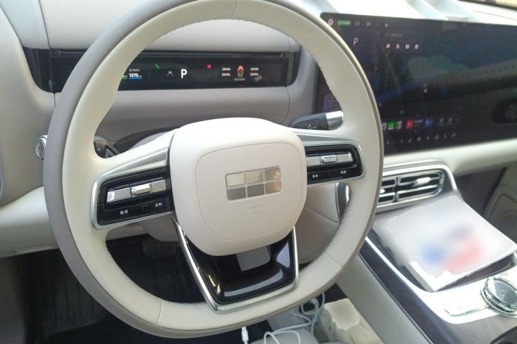 Used Geely Galaxy M9 2025 Model 230km Two-Wheel-Drive Exploration Edition Steering Wheel