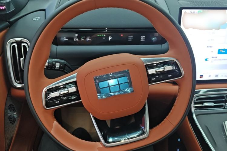 Used Geely Galaxy M9 2025 Model 210km Four-Wheel-Drive Leading Edition Steering Wheel