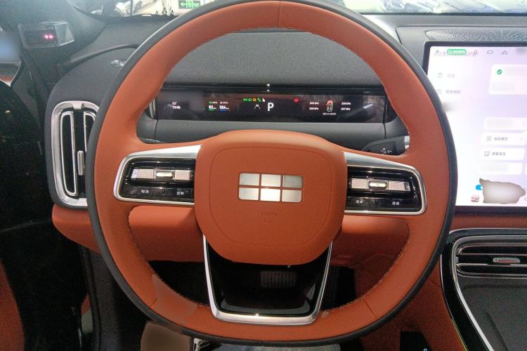Used Geely Galaxy M9 2025 Model 210km Four-Wheel-Drive Leading Edition Steering Wheel