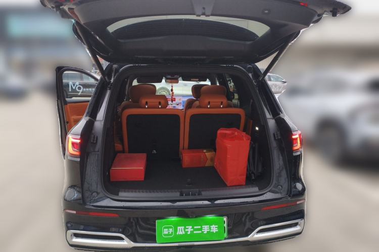 Used Geely Galaxy M9 2025 Model 210km Four-Wheel-Drive Leading Edition Trunk