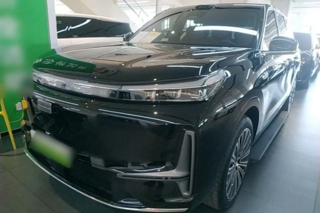 Used Geely Galaxy M9 2025 Model 210km Four-Wheel-Drive Leading Edition