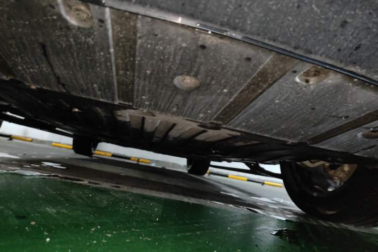 Used Geely Galaxy M9 2025 Model 230km Two-Wheel-Drive Exploration Edition Chassis Front