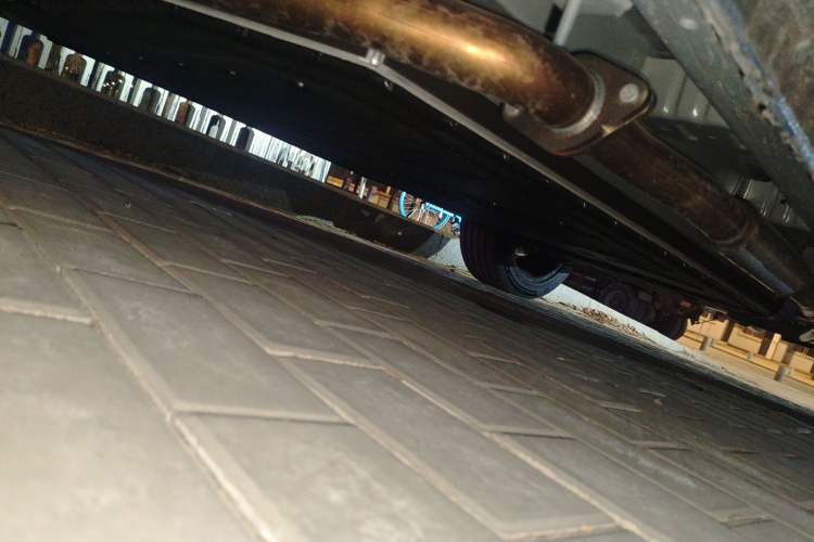 Used Geely Galaxy M9 2025 Model 230km Two-Wheel-Drive Exploration Edition Chassis Front Right