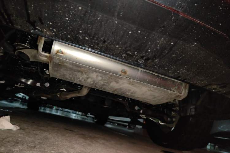 Used Geely Galaxy M9 2025 Model 230km Two-Wheel-Drive Exploration Edition Chassis Rear