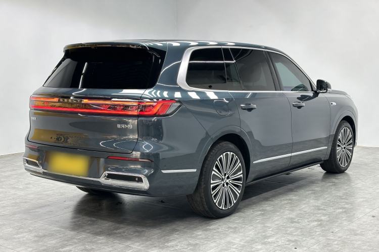 Used Geely Galaxy M9 2025 Model 210km Four-Wheel-Drive Leading Edition Exterior 5