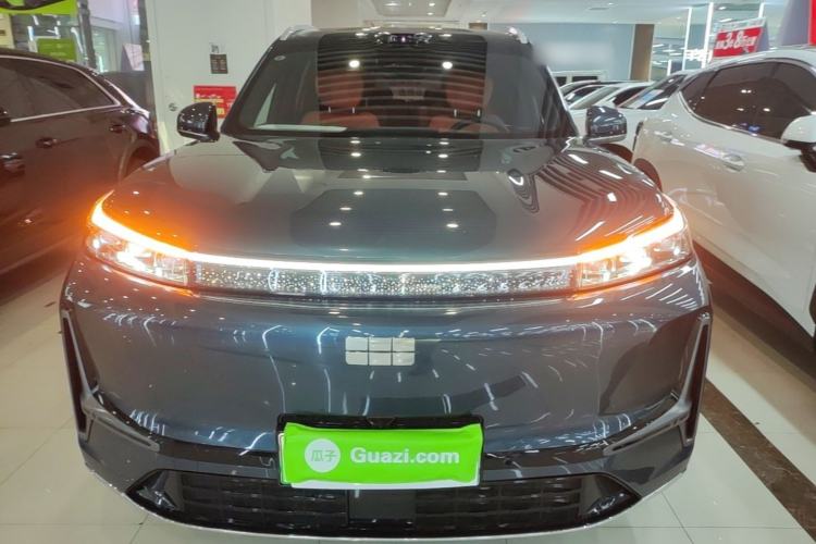 Used Geely Galaxy M9 2025 Model 210km Four-Wheel-Drive Leading Edition Front