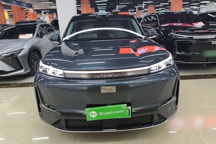 Used Geely Galaxy M9 2025 Model 210km Four-Wheel-Drive Leading Edition Front