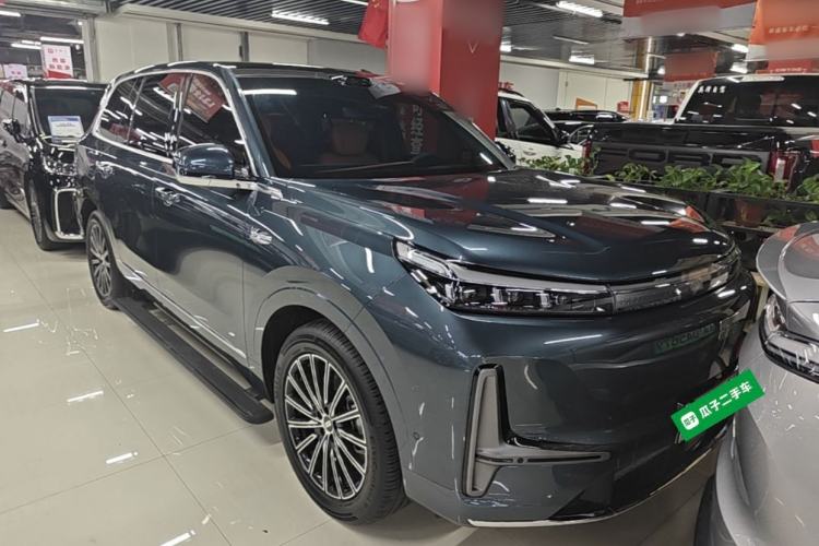 Used Geely Galaxy M9 2025 Model 230km Two-Wheel-Drive Exploration Edition Front Right 45 Deg
