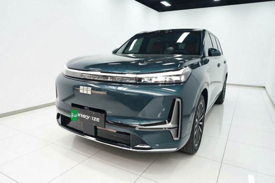 Geely Galaxy Galaxy M9 2025