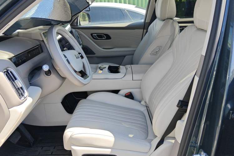 Used Geely Galaxy M9 2025 Model 210km Four-Wheel-Drive Leading Edition Left Front Seat