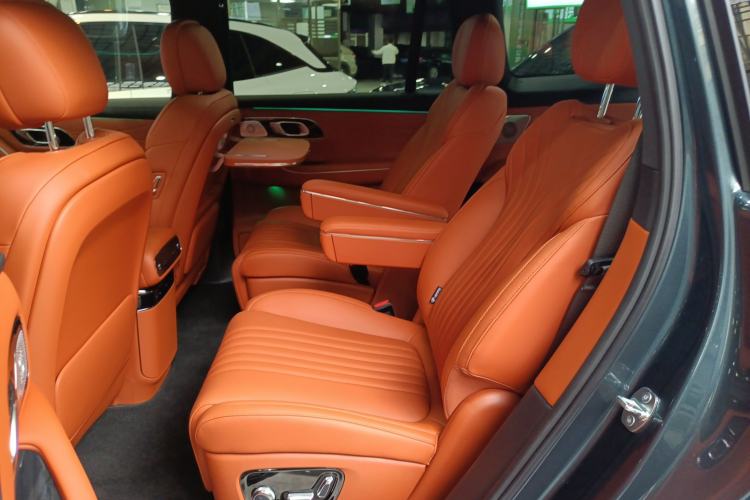 Used Geely Galaxy M9 2025 Model 230km Two-Wheel-Drive Exploration Edition Left Rear Seat