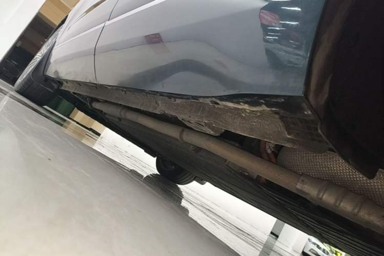 Used Geely Galaxy M9 2025 Model 210km Four-Wheel-Drive Leading Edition Left Side Sill