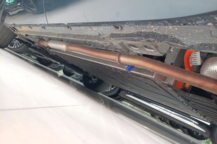 Used Geely Galaxy M9 2025 Model 230km Two-Wheel-Drive Exploration Edition Left Side Sill