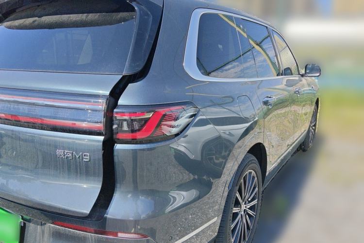 Used Geely Galaxy M9 2025 Model 210km Four-Wheel-Drive Leading Edition Rear Right 45 Deg