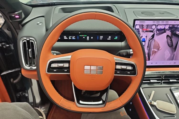 Used Geely Galaxy M9 2025 Model 210km Four-Wheel-Drive Leading Edition Steering Wheel
