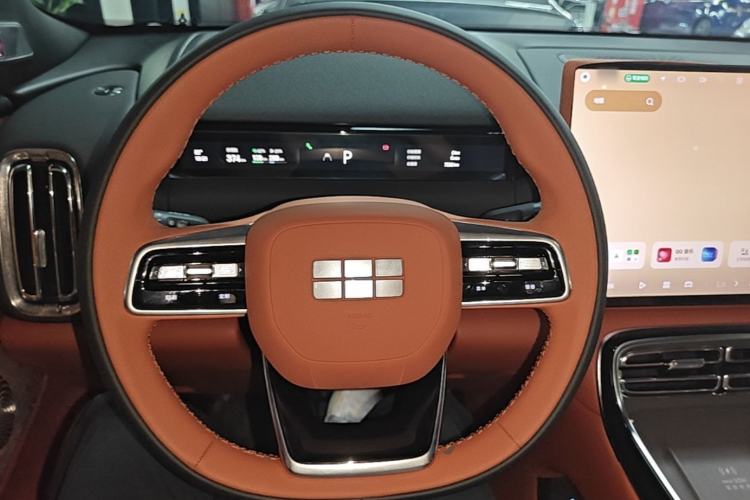 Used Geely Galaxy M9 2025 Model 230km Two-Wheel-Drive Exploration Edition Steering Wheel
