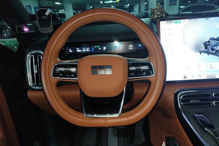 Used Geely Galaxy M9 2025 Model 230km Two-Wheel-Drive Exploration Edition Steering Wheel