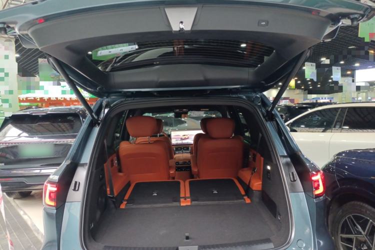 Used Geely Galaxy M9 2025 Model 230km Two-Wheel-Drive Exploration Edition Trunk