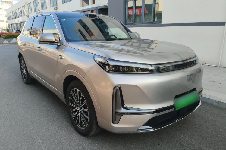 Used Geely Galaxy M9 2025 Model 230km Two-Wheel-Drive Exploration Edition Front Right 45 Deg