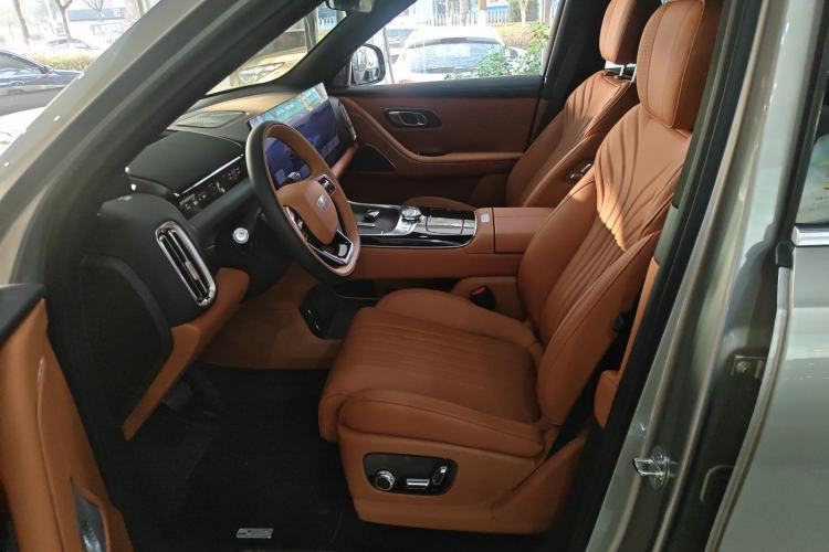 Used Geely Galaxy M9 2025 Model 230km Two-Wheel-Drive Exploration Edition Left Front Seat