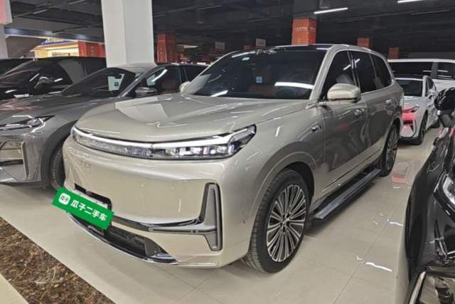 Used Geely Galaxy M9 2025 Model 210km Four-Wheel-Drive Leading Edition