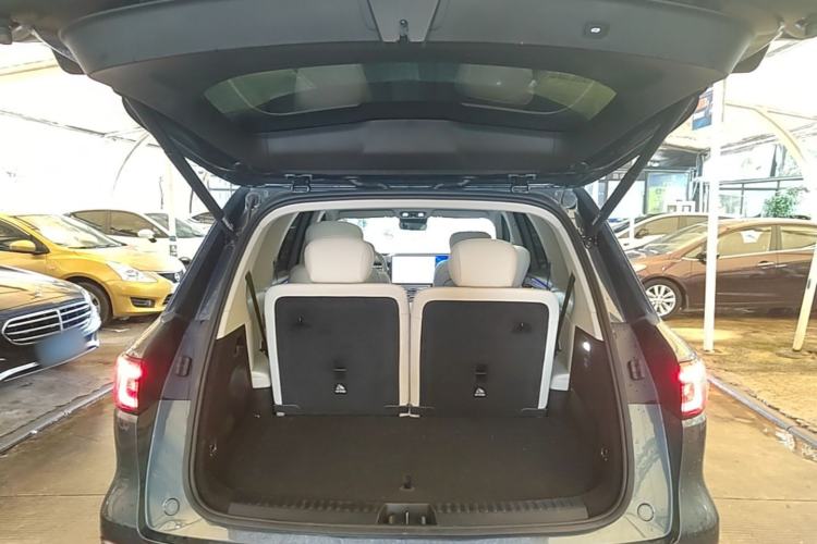 Used Geely Galaxy M9 2025 Model 230km Two-Wheel-Drive Exploration Edition Trunk
