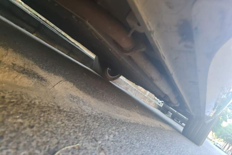 Used Geely Galaxy M9 2025 Model 210km Four-Wheel-Drive Leading Edition Chassis Front Left