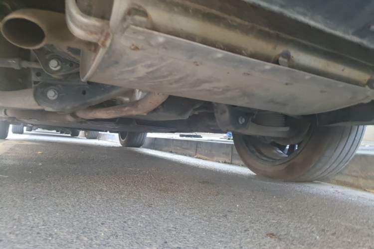 Used Geely Galaxy M9 2025 Model 210km Four-Wheel-Drive Leading Edition Chassis Rear