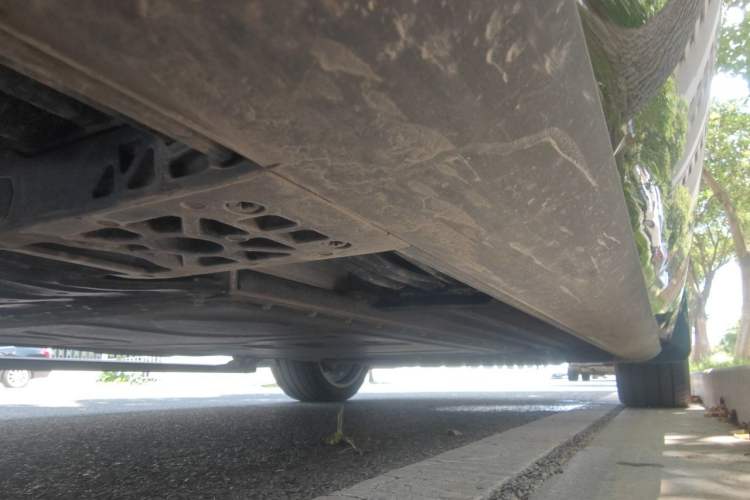 Used Geely Galaxy M9 2025 Model 210km Four-Wheel-Drive Leading Edition Chassis Rear Right